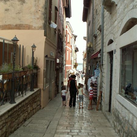 Hostel Alma 2 Porec Exterior photo