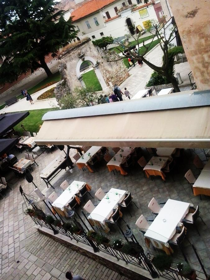 Hostel Alma 2 Porec Exterior photo
