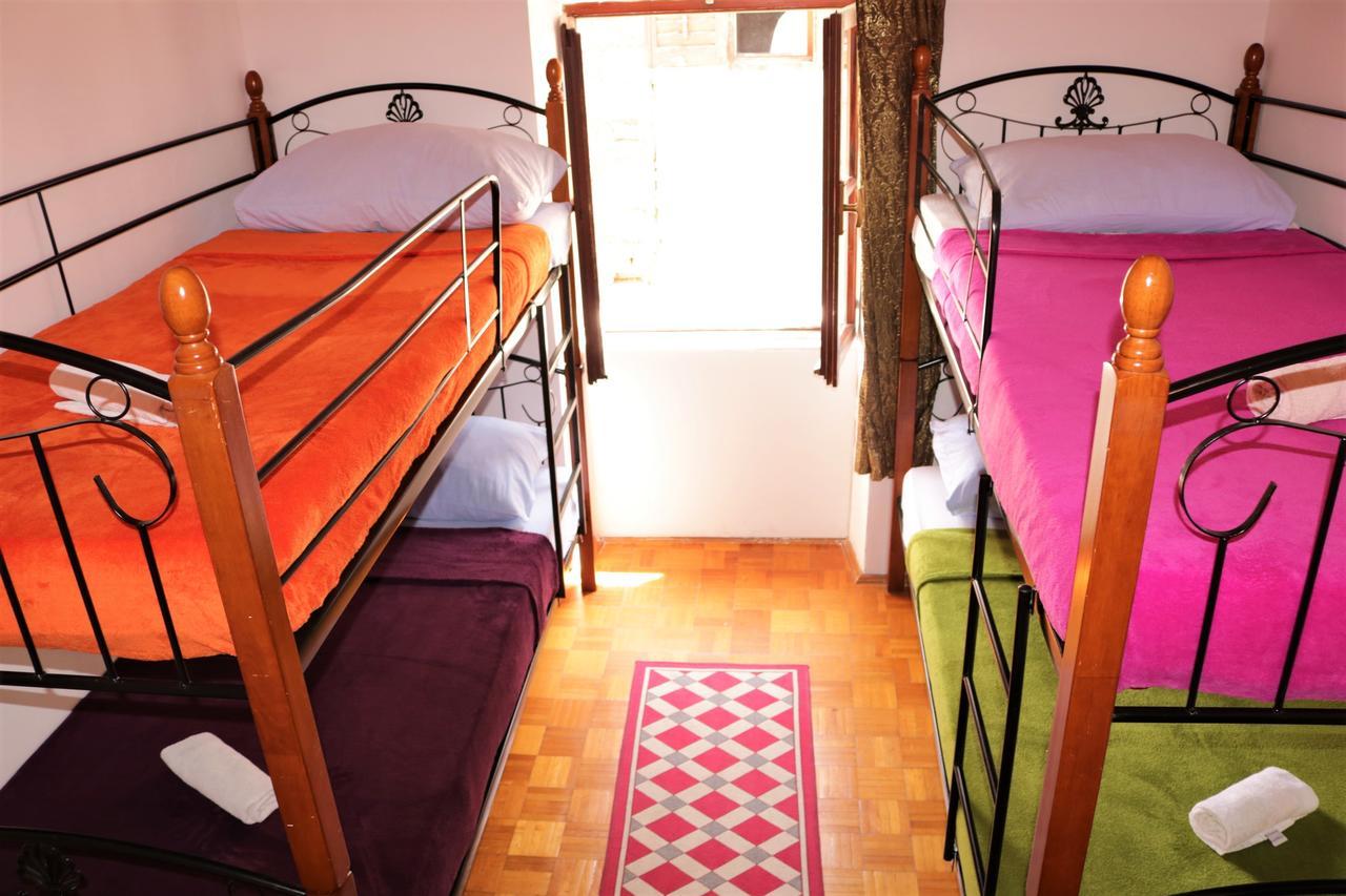 Hostel Alma 2 Porec Exterior photo
