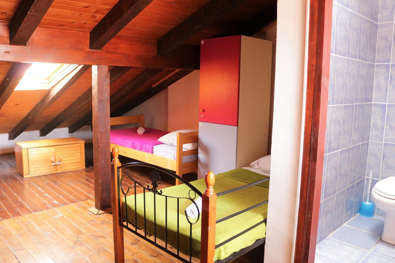 Hostel Alma 2 Porec Exterior photo