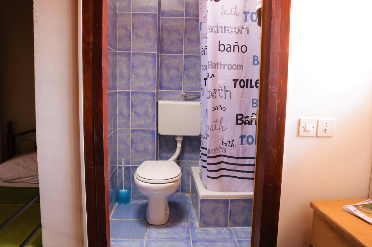 Hostel Alma 2 Porec Exterior photo